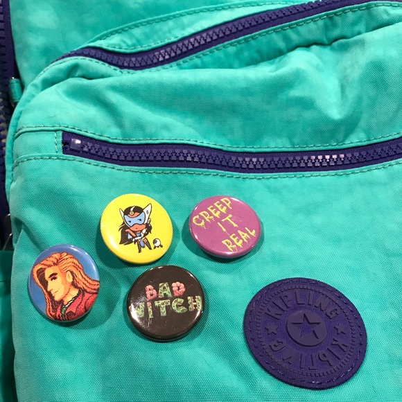 Overwatch Button Pins 1.25 Inch - Picture 4 of 4